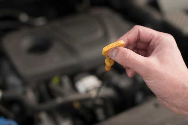 Tips for Choosing the Right Transmission Fluid for Your Vehicle